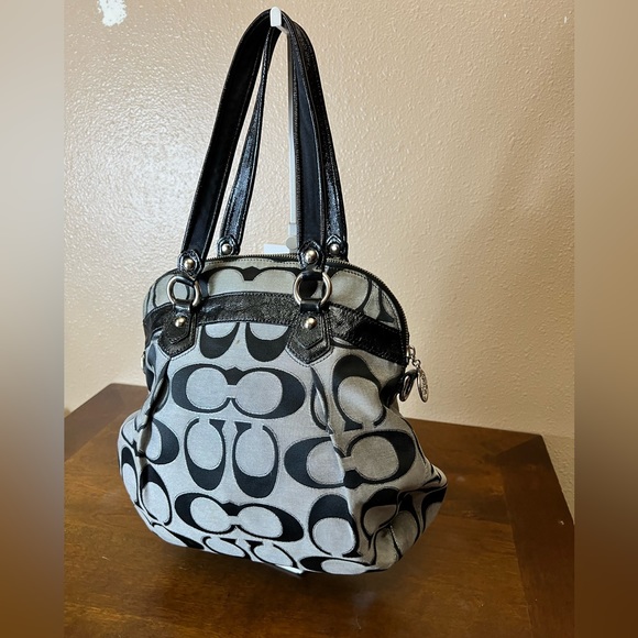 COACH💥Vintage~Rare~SOLD OUT💥Signature Black/Gray Poppy Tote - Picture 3 of 13